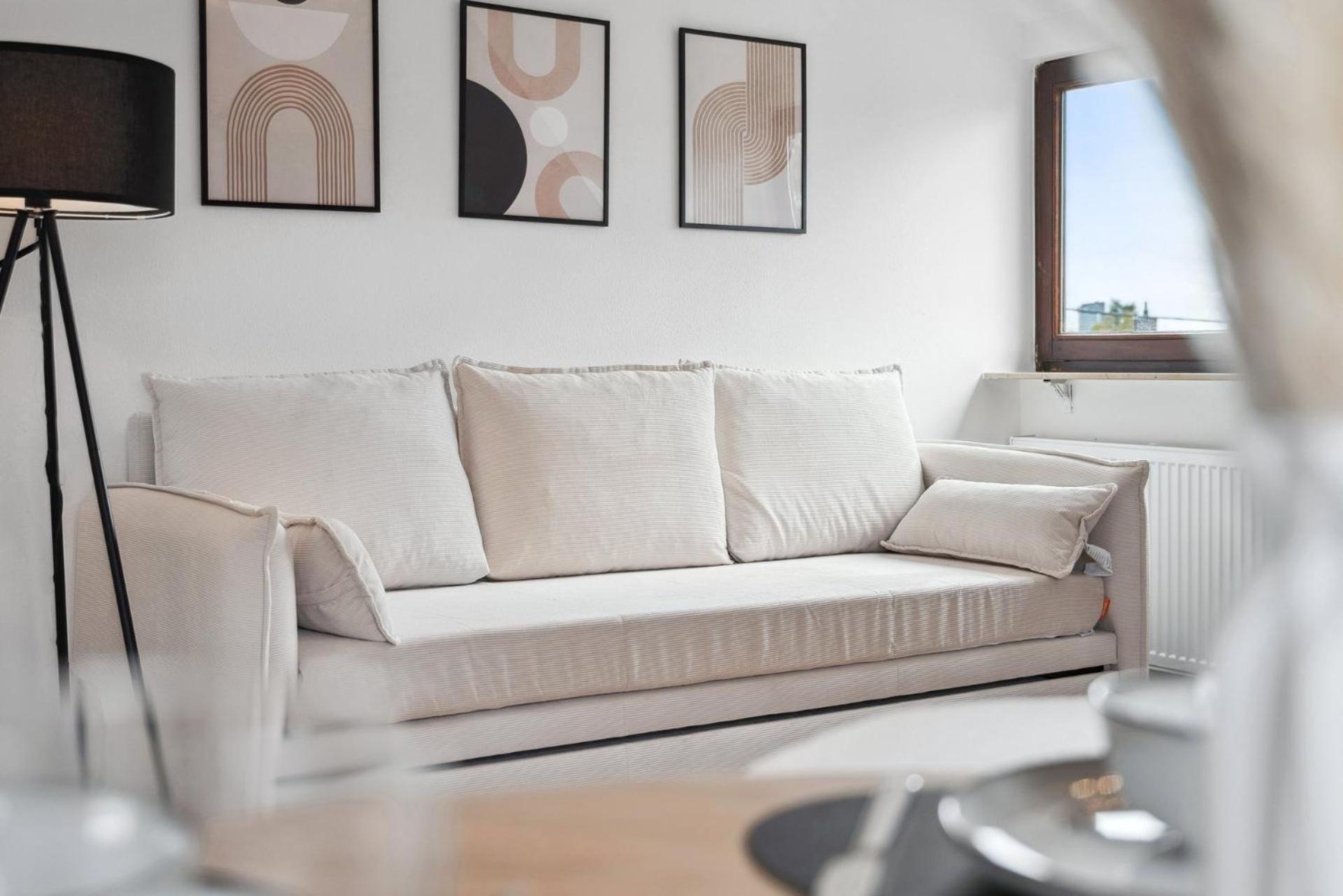 Malu Rooms - Top Lage, Kostenloser Parkplatz, Klima, Netflix, 24H Checkin Ludwigsbourg Extérieur photo